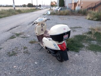 Predám Skúter Kymco 50 4T Rv2009 - 10