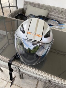 Predam motorkáraku prilbu - 10