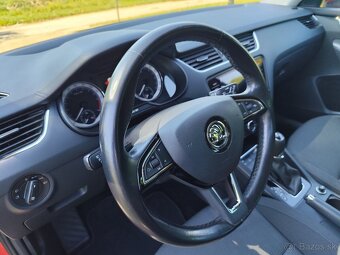 Škoda Octavia Combi 1.6 TDI DSG - 10