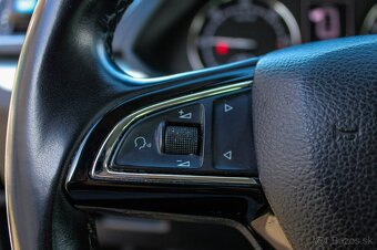 Škoda Superb 2.0 TDI Ambition DSG - 10