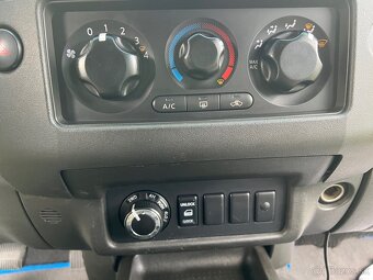 Predám Nissan Navara - 10