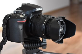 Nikon D5200 s VR objektivom 18 - 55 AF-s 9 tisiic zaberov - 10