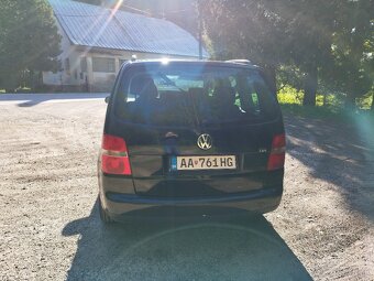 VOLKSWAGEN TOURAN - 10