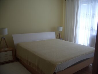 3 izbový byt s balkónom - 10