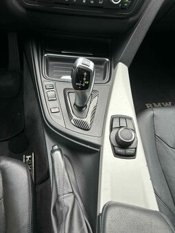 BMW Rad 3 320d xDrive A/T-8 - 10
