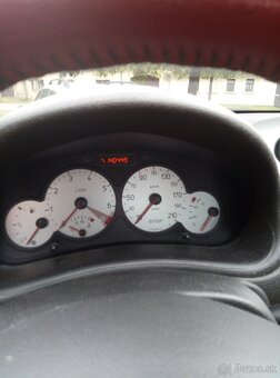 Peugeot 206cc 1.616v 80kw rok 2002 Platimum - 10