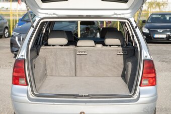 Volkswagen Bora Variant 1.9 TDI Highline 4-Motion - 10