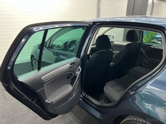 Volkswagen Golf 6 1.6tdi 77kw vyhrievané sedadlá 2.majitel - 10