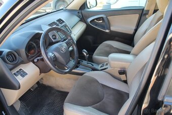 Toyota RAV4 2.2 D-CAT 110kW Automat 6-st. - 10