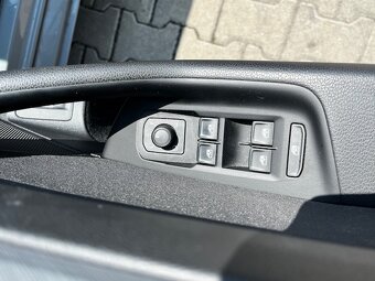 Volkswagen Passat Variant 2.0 TDI EVO Business DSG - 10