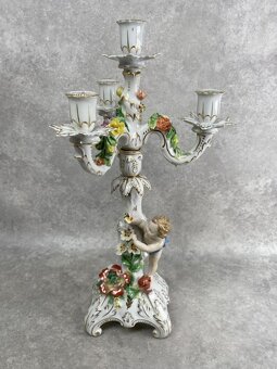 Honosný 4plamnenný porcelánový svietnik s postavičkou Putti - 10