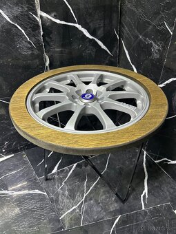 Predám ručne robeny dreveny stôl s diskom - 10