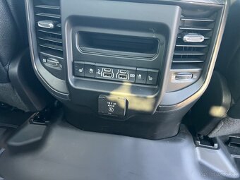 DODGE RAM LIMITED BILA PERLET - 10