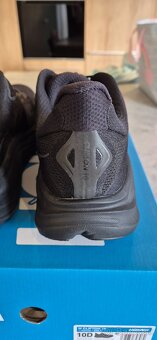 Predam 1 mesačne HOKA 38 a HOKA 44 - 10