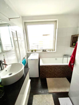 Bývanie v obľúbenej lokalite s parkovaním - 10