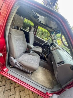 Nissan Xterra 3.3 benzín V6 - 10