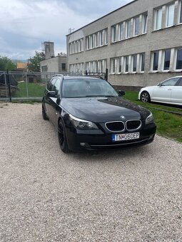 BMW e61 520d 130kw POZORNE ČÍTAŤ INZERÁT - 10