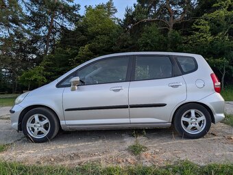 Predám auto značky Honda Jazz 1,4i LS CVT automat - 10