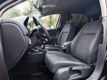 Volkswagen Golf 5 R-Line Hatch 1,9 TDI diesel čierna met - 10