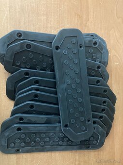 Uaz 469 zadný blatník - opravnú časť predám - 10