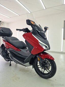 Honda Forza 350 - 10