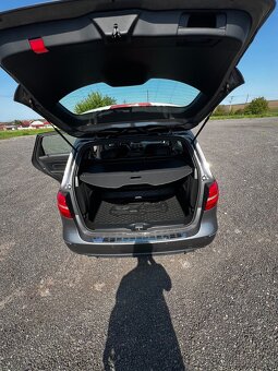 Mercedes Benz B200 - 10