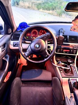 BMW e46 330d manuál - 10