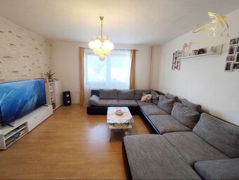 REZERVOVANÉ - Nová cena Výnimočný dvojgeneračný dom na pred - 10