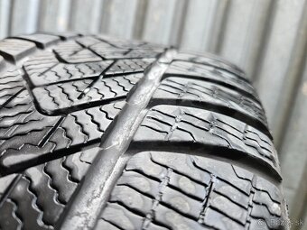 Orig.zimná sada VW - 5x112 r18 + Pirelli 225/40 r18 92V - 10