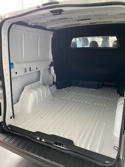 Renault Trafic L2H1P2 dCi 150 Extra dvojkabína - 10
