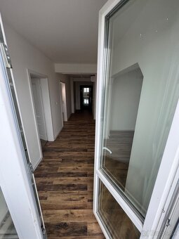 Nový 3 Izbový byt s balkónom 82m2 - V. V. Majakovského - 10