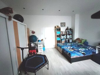 Rodinný dom s garážou -aj na podnikanie - 10