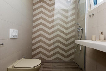 Chorvátsko-Luxusná vila s bazénom a výhľadom na more - 10