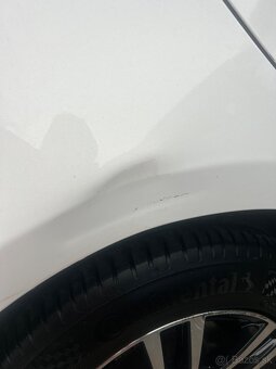 Predám Volvo v40 ročník 2017 - 10