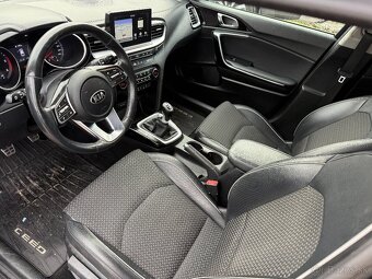 Kia Ceed SW 1.6 CRDi Silver M6.85KW - 10