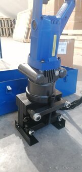 Rôzne hydraulické náradie - 10