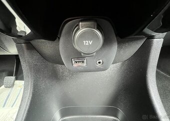 Peugeot 108 1.0i KLIMATIZACE TEMPOMAT ALU benzín manuál - 10