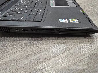 Acer TravelMate 6460 + dock 60e - 10