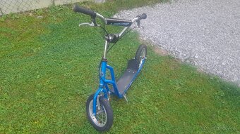 Rôzne hračky pre malé deti - 10