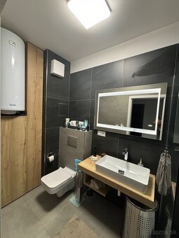 NOVOSTAVBA 2i byt s loggiou a parkovacím státim - 10