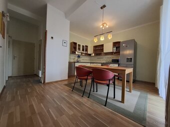 2,5 izbový byt Kmeťovo námestie- Staré Mesto -prenájom - 10