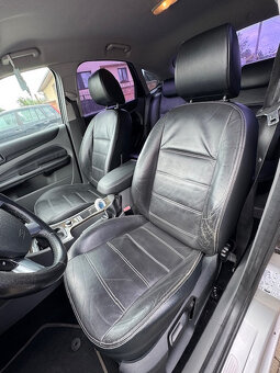 Ford Focus 1.8 TDCi Ghia - NOVÁ STK a EK - 10