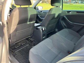 Volkswagen Jetta sedan 1.6 TDI, Diesel - 10