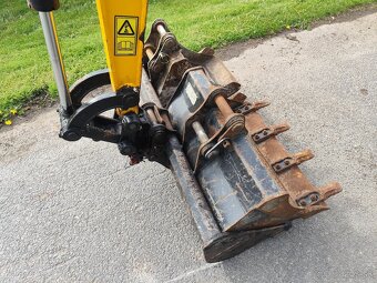 Minibagr JCB 15C-1, rok 2019, 800 mth, 3x lžíce TOP - 10