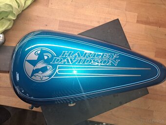 Nádrž Harley Davidson - 10