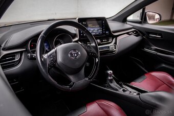 Toyota C-HR 1.8 Hybrid Selection E-CVT - 54 000km - 10