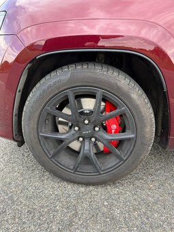 JEEP GRAND CHEROKEE SRT 6.4 V8 - 10