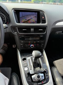 Audi Q5 2.0TDI S-tronic Quattro Sline SK - 10