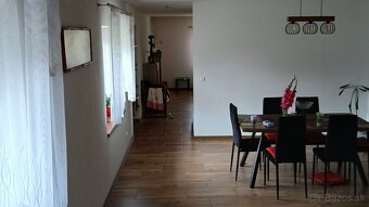 PREDAJ - 5 IZBOVÝ RODINNÝ DOM,BELUŠA, PÚCHOV, POZEMOK 726 m2 - 10