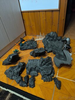 Schleich dinosaury sopka - 10